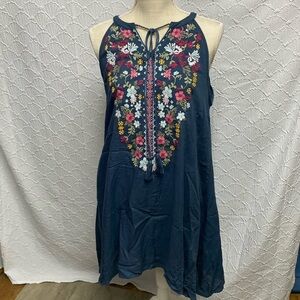 NWT Andrée by Unit size small blue embroidery v neck with tassels‎